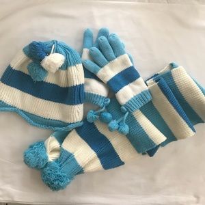 CHILDRENS PLACE GIRLS BEANNIE, SCARF, & GLOVES SET